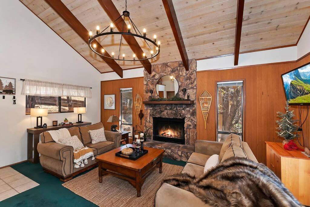 Everwood Serenity Treehouse Ontrail Head/Sledding Villa Big Bear Lake Exteriör bild