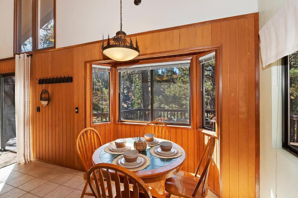 Everwood Serenity Treehouse Ontrail Head/Sledding Villa Big Bear Lake Exteriör bild